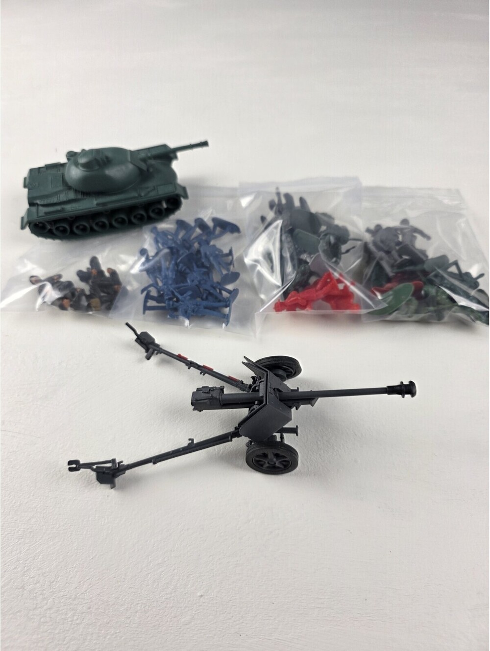 Ultimate Soldier 21st Century 1:32 German Pak 40 Anti-Tank Gun & Random Army Men